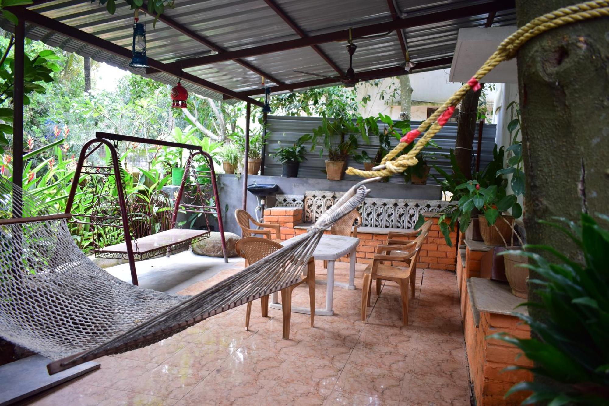 Silent Waters Resorts Yelagiri Exterior photo