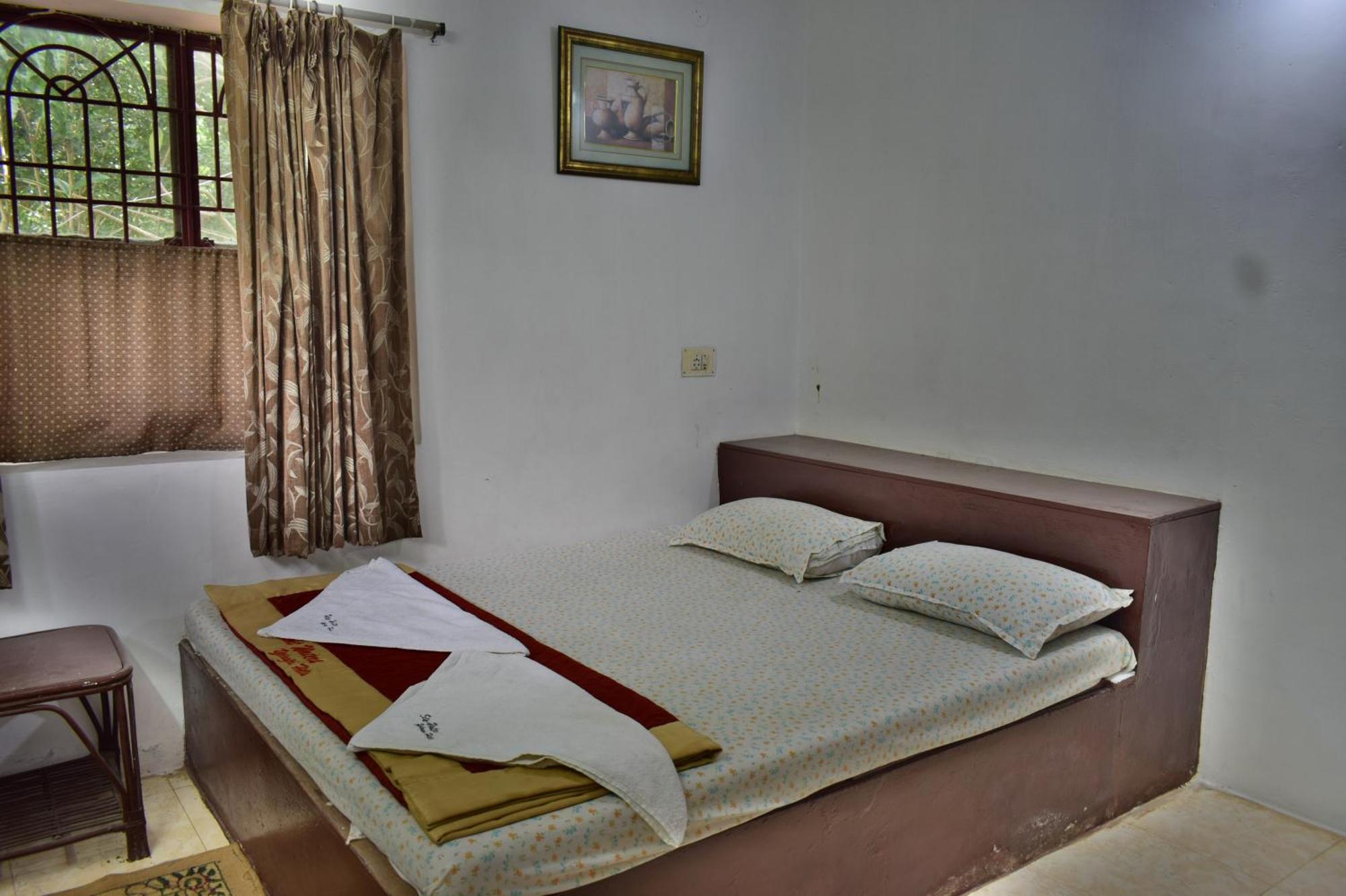 Silent Waters Resorts Yelagiri Exterior photo